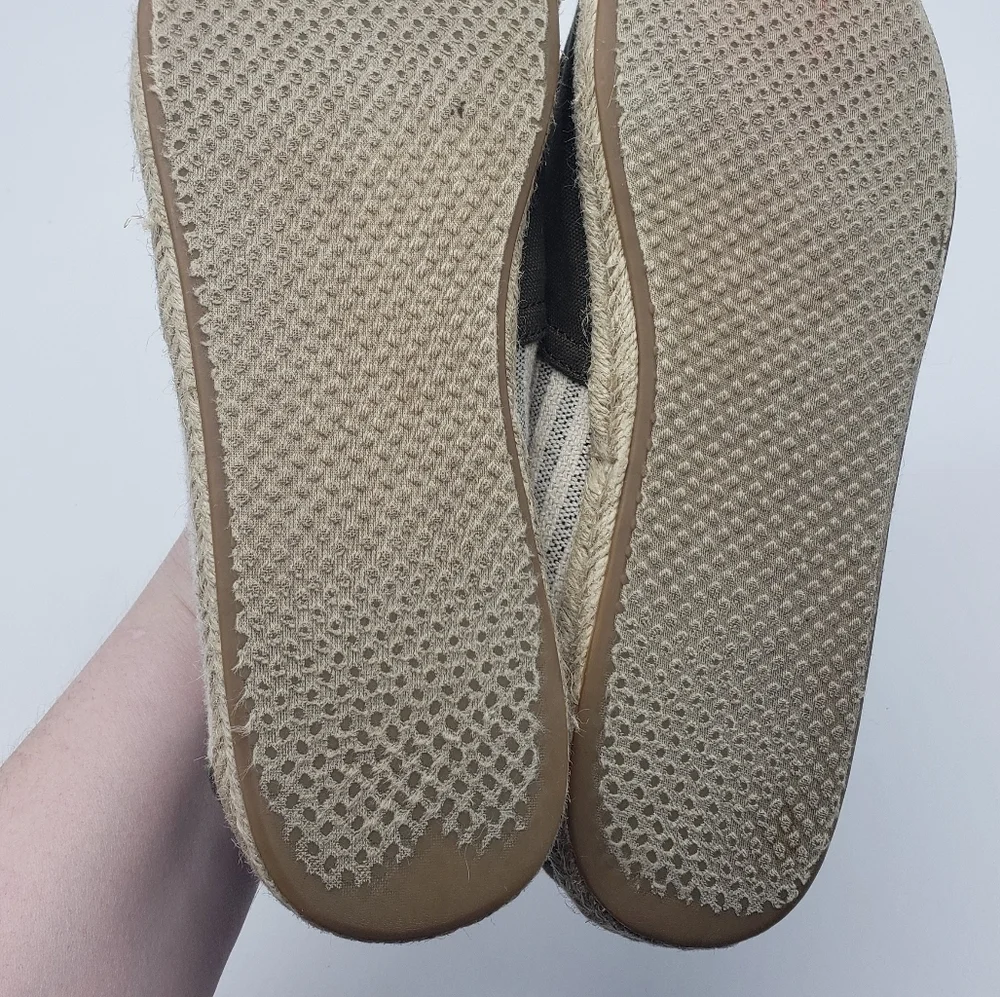 TOMS Mens US 10 EU 43 Alpergata slip on espadrille stripe ticking brown off whit